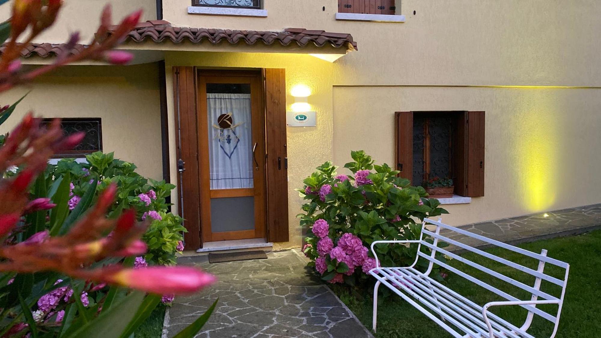 B&B Relief Possagno Exterior photo
